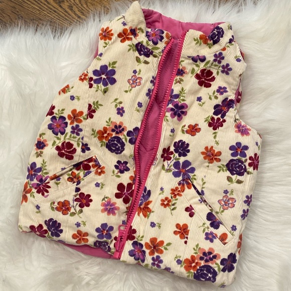 2T Inside out double pink or floral corduroy vest with double pockets. - Picture 1 of 5